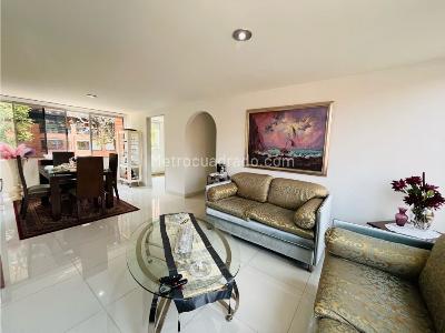 Apartamento de 3 alcobas en venta en Escobero, Medellín, 94 m² · foto 7 de 16