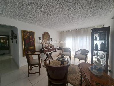 Apartamento en venta en Alamos, Cali · foto 2 de 20