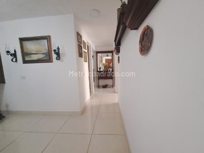 Apartamento en venta en Alamos, Cali · foto 3 de 20