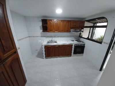 Casa de 4 alcobas en venta en Departamental, Cali, 336 m² · foto 3 de 17
