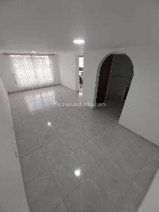 Casa de 4 alcobas en venta en Departamental, Cali, 336 m² · foto 7 de 17