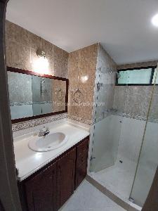 Casa de 4 alcobas en venta en Departamental, Cali, 336 m² · foto 13 de 17
