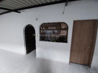 Casa de 4 alcobas en venta en Departamental, Cali, 336 m² · foto 14 de 17