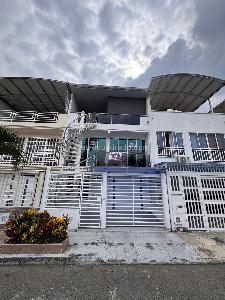 Casa de 5 alcobas en venta en Ciudad 2000, Cali, 270 m² · foto 13 de 19