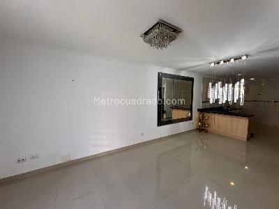 Casa de 5 alcobas en venta en Ciudad 2000, Cali, 270 m² · foto 18 de 19