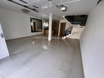Casa de 5 alcobas en venta en Ciudad 2000, Cali, 270 m² · foto 4 de 19