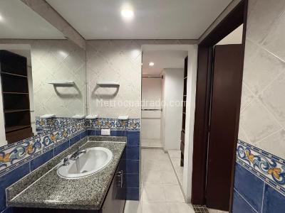 Apartamento en venta en Prados Del Norte, Cali · foto 13 de 20