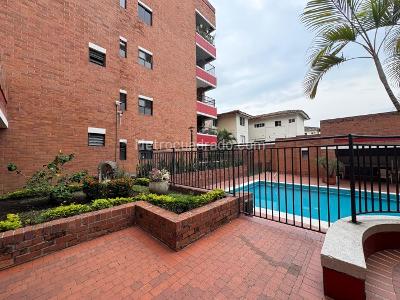 Apartamento en venta en Prados Del Norte, Cali · foto 4 de 20