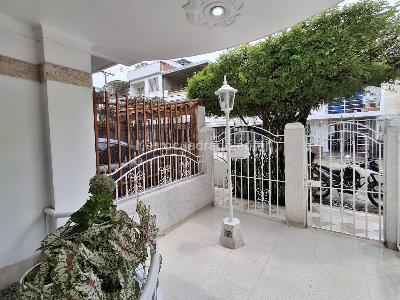 Casa de 5 alcobas en venta en Samanes De Guadalupe, Cali, 264 m² · foto 4 de 20