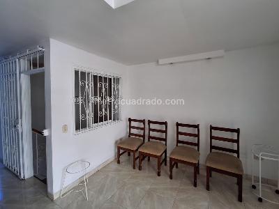 Casa de 5 alcobas en venta en Samanes De Guadalupe, Cali, 264 m² · foto 15 de 20