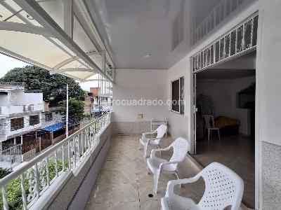 Casa de 5 alcobas en venta en Samanes De Guadalupe, Cali, 264 m² · foto 17 de 20