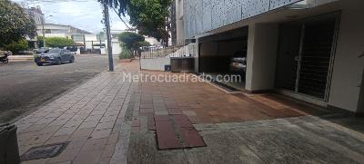 Casa de 5 alcobas en venta en Ciudad Jardin, Cali, 697 m² · foto 3 de 20