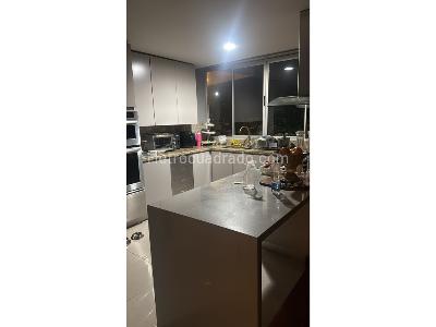 Apartamento en arriendo en El Poblado, Medellín · foto 7 de 13
