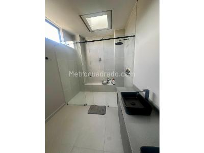 Casa de 4 alcobas en venta en Loma Del Escobero, Envigado, 471 m² · foto 14 de 19