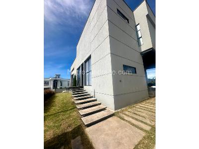 Casa de 4 alcobas en venta en Loma Del Escobero, Envigado, 471 m² · foto 17 de 19