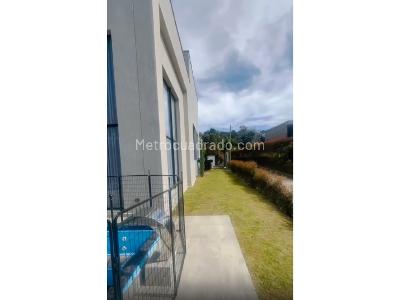 Casa de 4 alcobas en venta en Loma Del Escobero, Envigado, 471 m² · foto 19 de 19