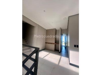 Casa de 4 alcobas en venta en Loma Del Escobero, Envigado, 471 m² · foto 6 de 19