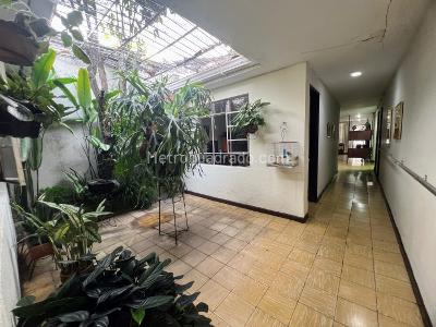 Casa de 5 alcobas en venta en Santa Isabel, Cali, 194 m² · foto 14 de 20