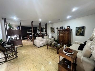 Casa de 5 alcobas en venta en Santa Isabel, Cali, 194 m² · foto 5 de 20