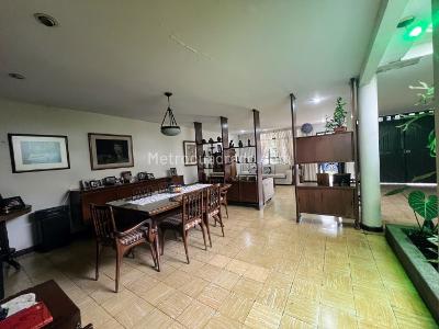 Casa de 5 alcobas en venta en Santa Isabel, Cali, 194 m² · foto 7 de 20