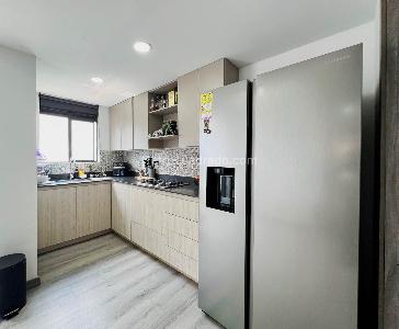 Apartamento de 3 alcobas en venta en Las Palmas, Medellín, 71 m² · foto 5 de 20