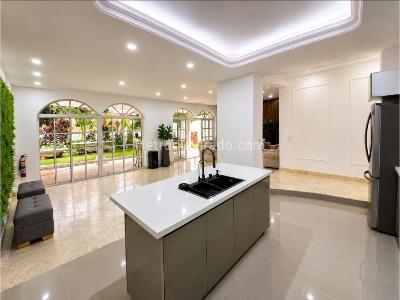 Casa de 5 alcobas en venta en El Poblado, Medellín, 580 m² · foto 4 de 13