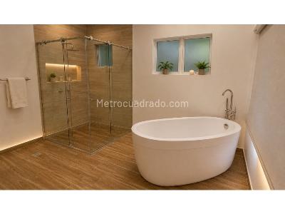 Casa de 5 alcobas en venta en El Poblado, Medellín, 580 m² · foto 11 de 13
