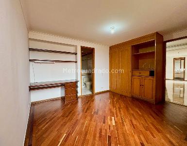 Apartamento de 3 alcobas en venta en El Campestre, Medellín, 183 m² · foto 17 de 19