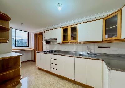 Apartamento de 3 alcobas en venta en El Campestre, Medellín, 183 m² · foto 7 de 19