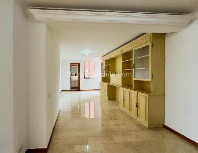 Apartamento de 3 alcobas en venta en El Campestre, Medellín, 183 m² · foto 9 de 19