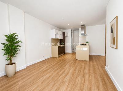 Apartamento de 1 alcoba en venta en Chico Norte, Bogotá, 51 m² · foto 3 de 8