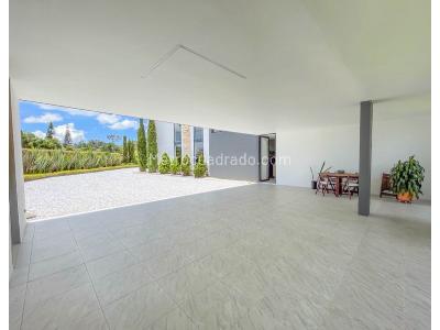 Casa de 5 alcobas en venta en Llanogrande, Rionegro · foto 15 de 20