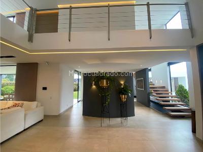 Casa de 5 alcobas en venta en Llanogrande, Rionegro · foto 4 de 20