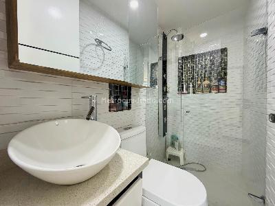 Apartamento de 2 alcobas en venta en Los Balsos 1, Medellín, 73 m² · foto 11 de 12