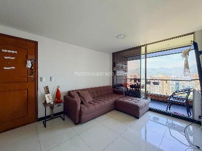 Apartamento de 2 alcobas en venta en Los Balsos 1, Medellín, 73 m² · foto 2 de 12