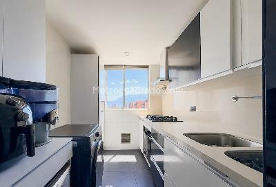 Apartamento de 2 alcobas en venta en Los Balsos 1, Medellín, 73 m² · foto 4 de 12