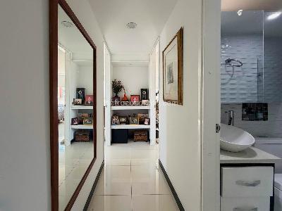 Apartamento de 2 alcobas en venta en Los Balsos 1, Medellín, 73 m² · foto 6 de 12