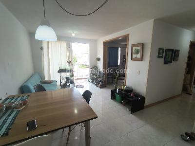 Apartamento de 2 alcobas en venta en El Refugio, Cali, 72 m² · foto 2 de 20