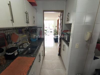 Apartamento de 2 alcobas en venta en El Refugio, Cali, 72 m² · foto 8 de 20