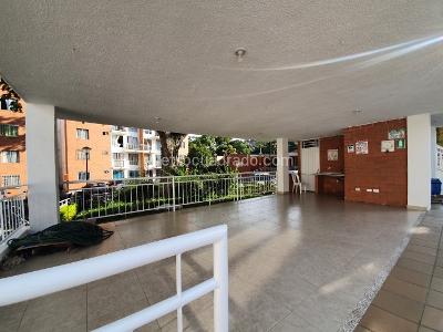 Apartamento en venta en El Refugio, Cali · foto 8 de 12
