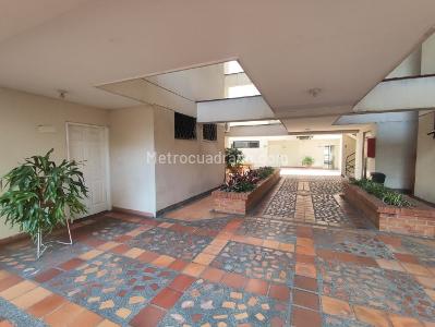 Apartamento de 3 alcobas en venta en Prados Del Norte, Cali, 93 m² · foto 4 de 20