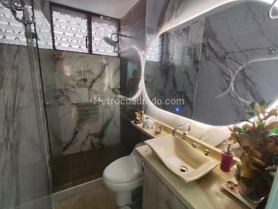 Apartamento de 3 alcobas en venta en Prados Del Norte, Cali, 93 m² · foto 17 de 20