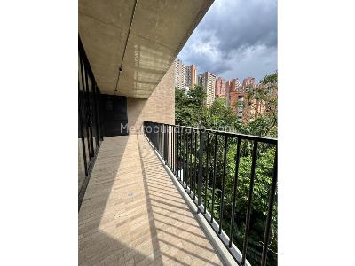 Apartamento de 3 alcobas en arriendo en El Poblado, Medellín, 171 m² · foto 10 de 16