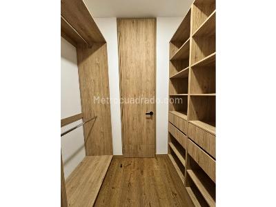 Apartamento de 3 alcobas en arriendo en El Poblado, Medellín, 171 m² · foto 16 de 16