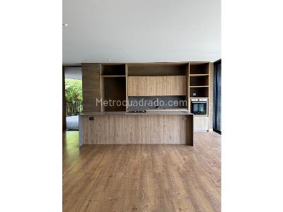 Apartamento de 3 alcobas en arriendo en El Poblado, Medellín, 171 m² · foto 3 de 16