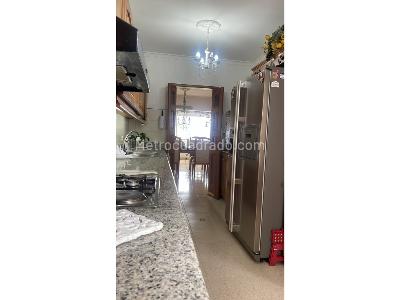 Apartamento en venta en El Poblado, Medellín · foto 5 de 20
