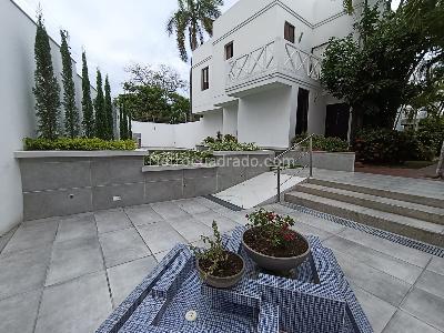 Casa en venta en Riomar, Barranquilla · foto 2 de 15