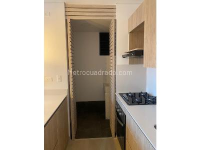 Apartamento de 2 alcobas en venta en El Poblado, Medellín, 60 m² · foto 2 de 17