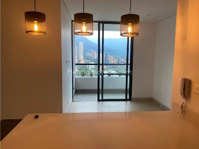 Apartamento de 2 alcobas en venta en El Poblado, Medellín, 60 m² · foto 3 de 17