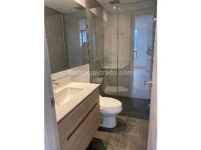 Apartamento de 2 alcobas en venta en El Poblado, Medellín, 60 m² · foto 10 de 17